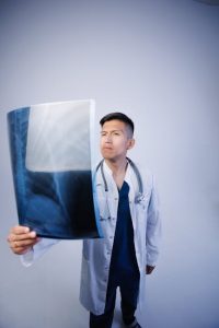 中药配方颗粒纳入医保｜对师承学员临床用药的影响分析